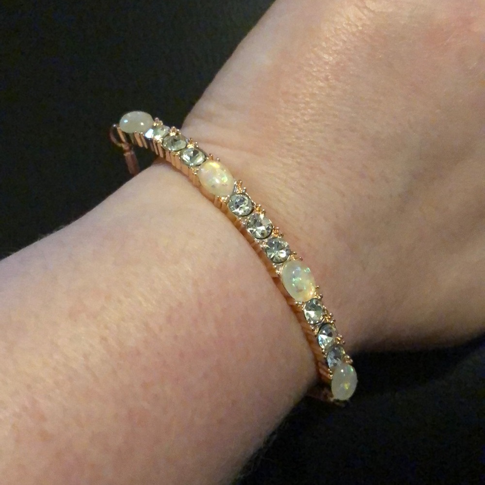 Rose gold plated, fashion diamond &pearl bracelet